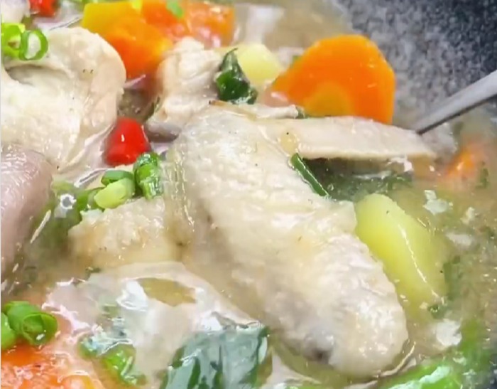 Resep sup ayam keruh ala Firhan MasterChef Indonesia