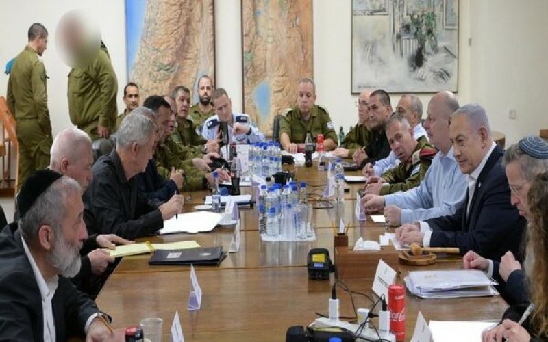 Kabinet perang Israel sedang berdiskusi terkait serangan Iran.