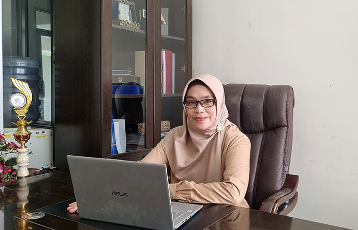 Rektor Universitas Mahakarya Asia (Unmaha) Jogjakarta Eni Munarsih