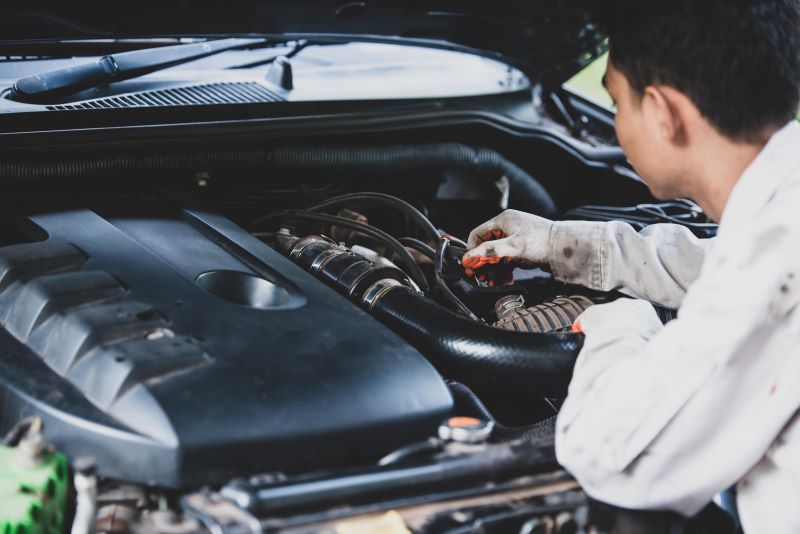 Memanaskan mobil secara berkala dapat membuat mesin menjadi prima.
