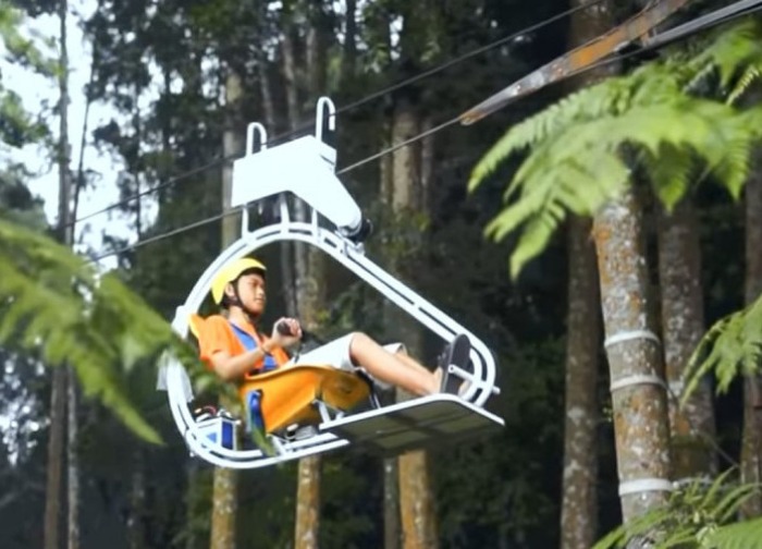 Memiliki Wahana Kereta Gantung Pertama di Jateng, Kembanglangit Park Batang Masih Menjadi Wisata Favorit di Batang.