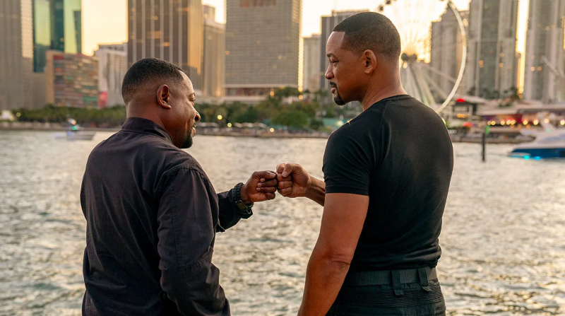 Will Smith dan Martin Lawrence dalam film Bad Boys Ride or Die.