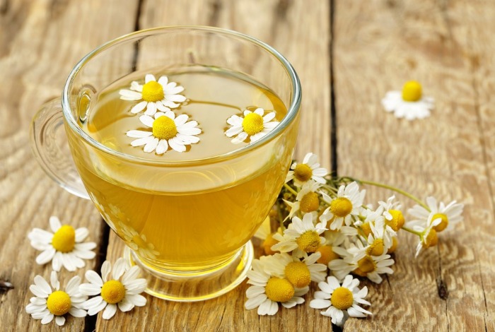 Teh chamomile, salah satu teh terbaik yang dapat mengatasi kecemasan.