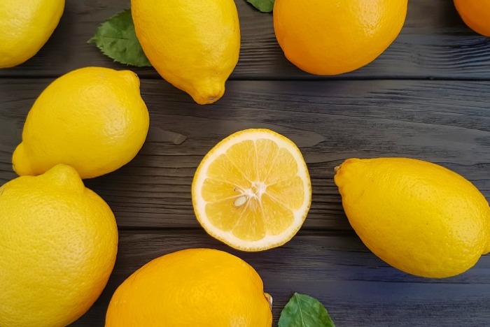 Ilustrasi jeruk lemon.