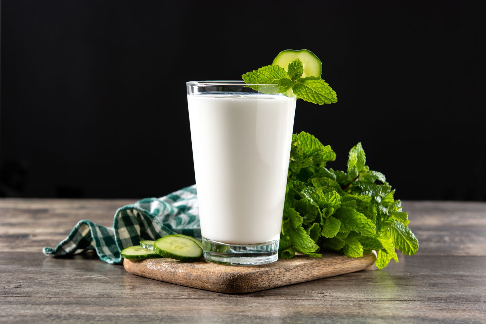 Mengenal Minuman Ayran, Minuman Yoghurt Unik yang Berasal Dari Turki.