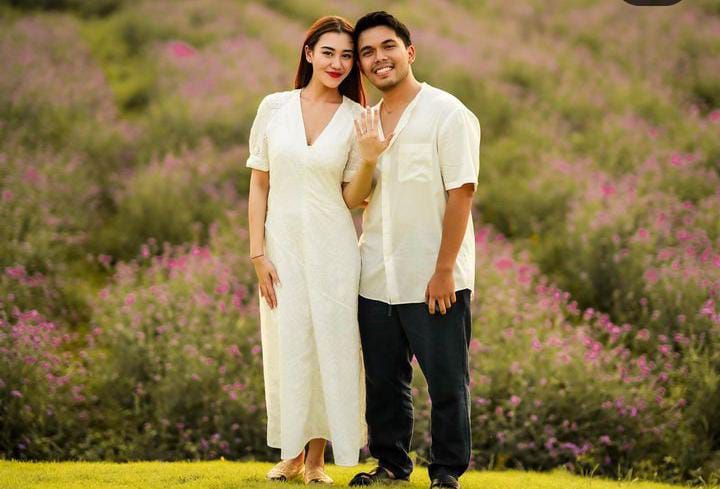 Thariq Halilintar lamar Aaliyah Massaid.