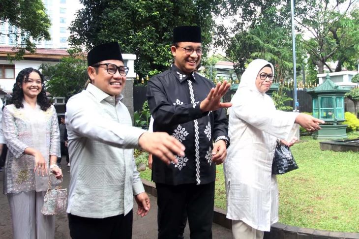 Capres nomor urut 1, Anies Baswedan beserta keluarga menyambangi rumah dinas Wakil Ketua DPR sekaligus cawapresnya, Muhaimin Iskandar atau Cak Imin.