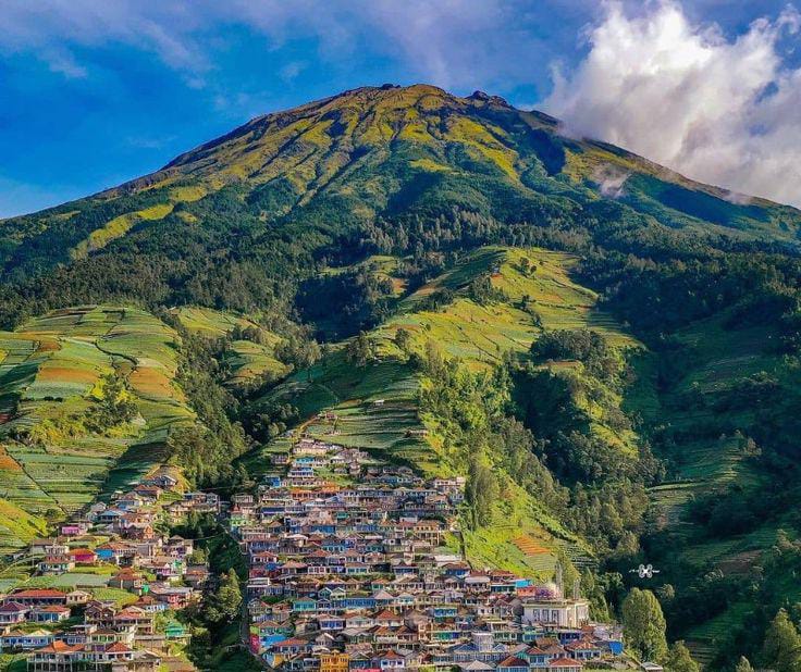 Desa Nepal Van Java.( pinterest )