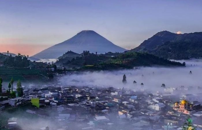 Bukit Scooter Dieng