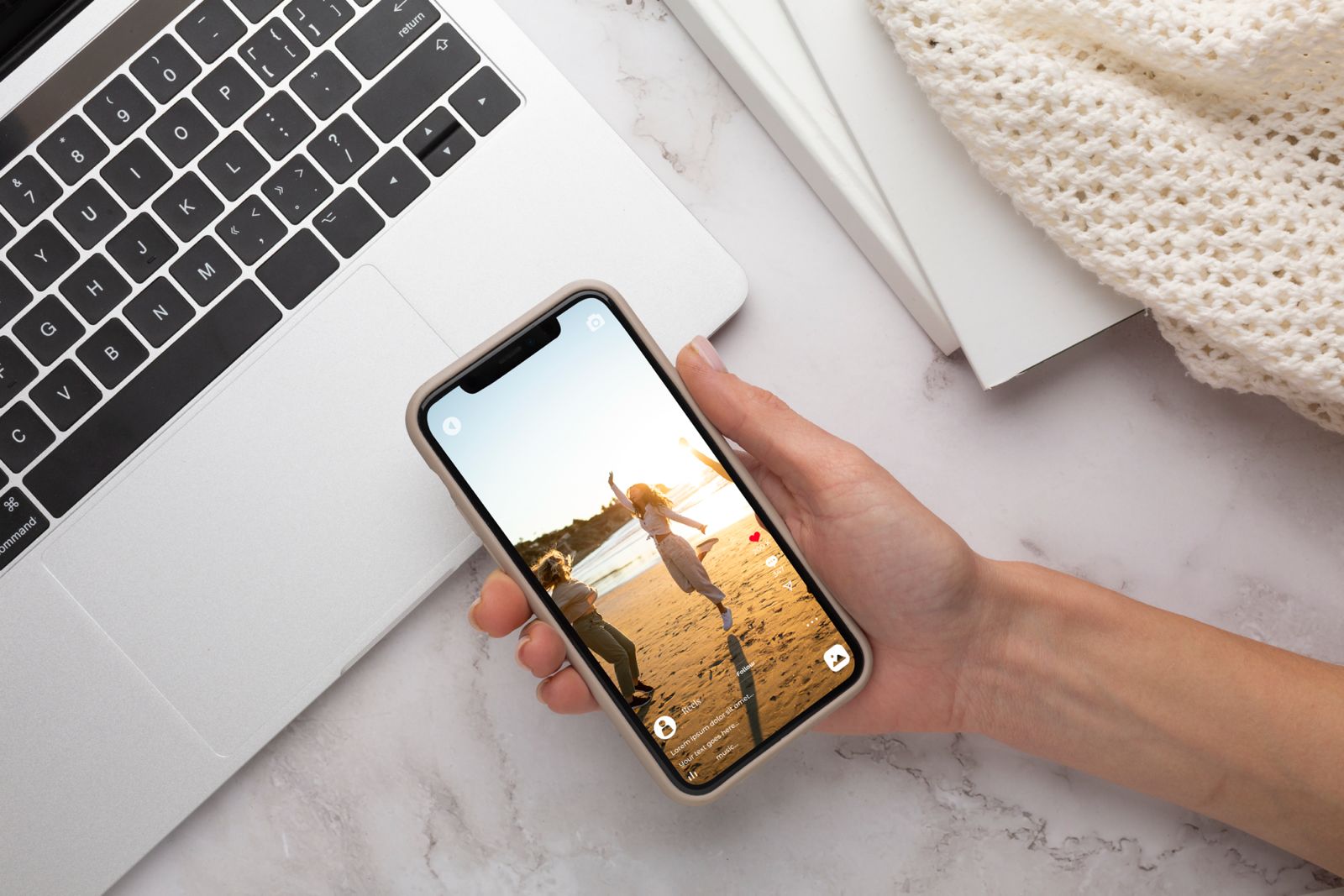 Kebiasaan yang Dapat Meningkatkan Paparan Radiasi Handphone Ke Tubuh (freepik)