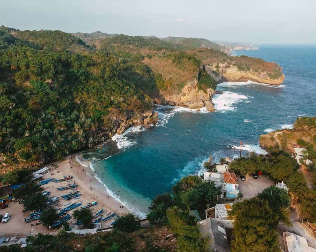 Pantai Gesing ( Instagram @munzirsalikin)