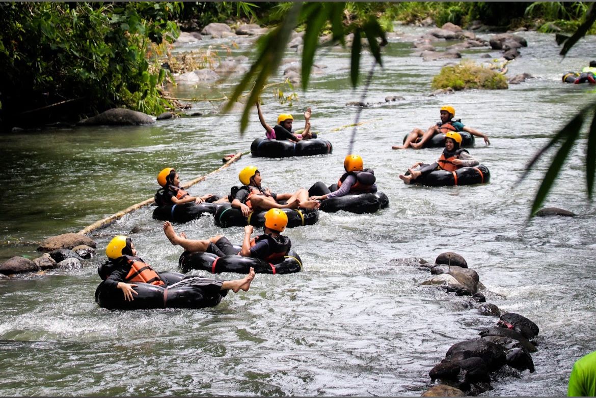 River Tubing di New Rivermoon Adventure Resto & Fun.   (Google Maps)