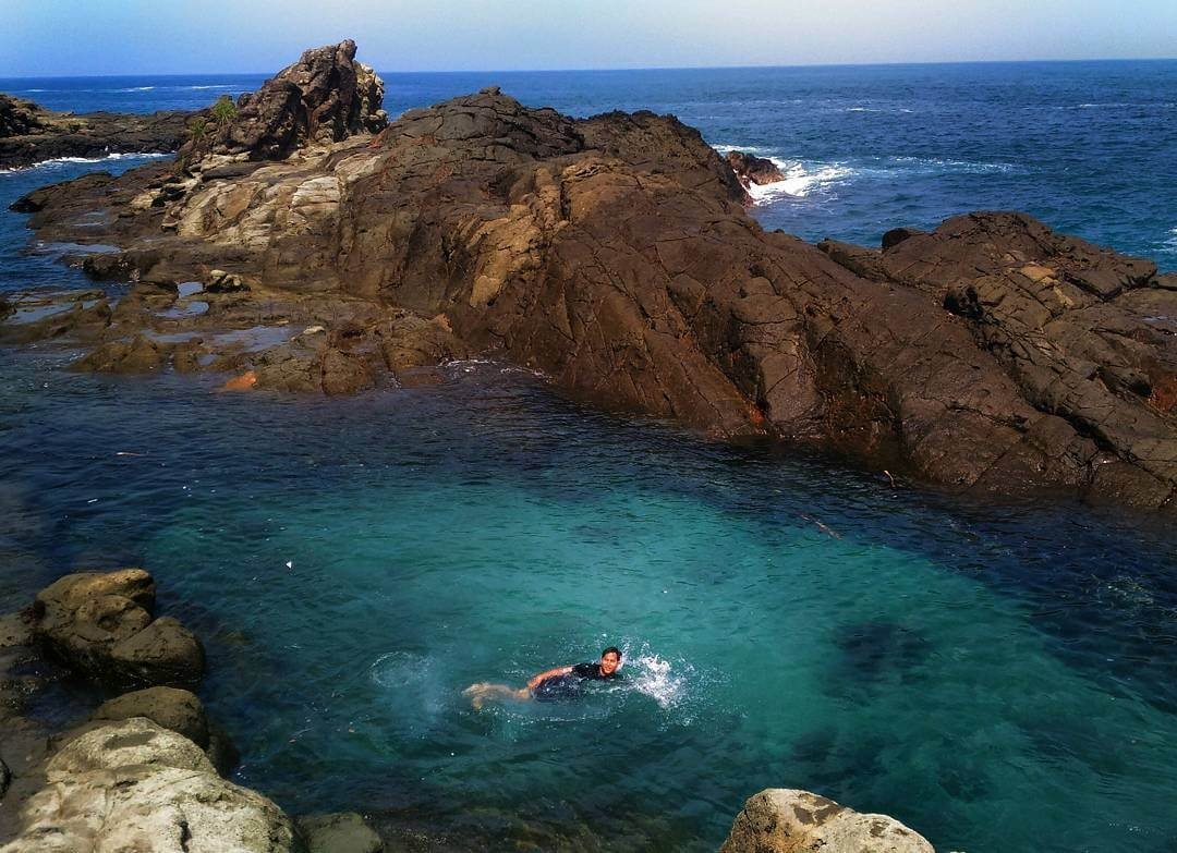 Laguna Pantai Wediombo (brobali.com)