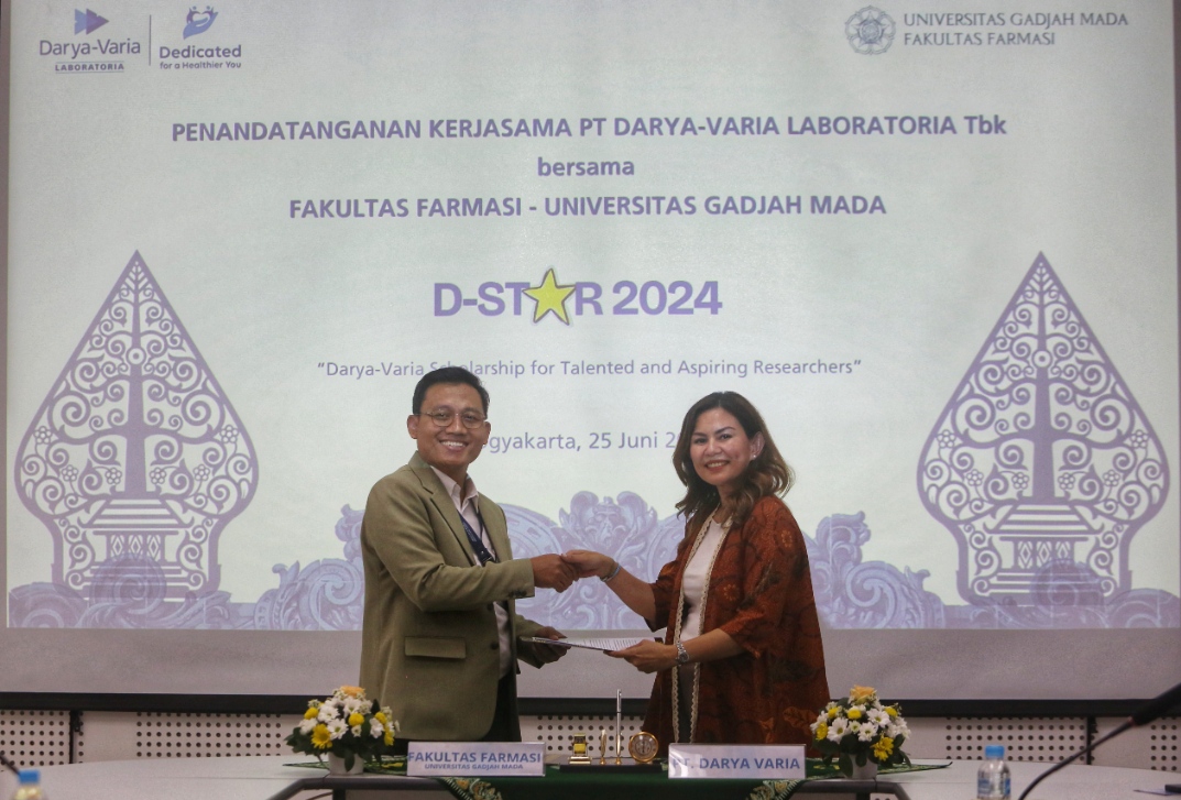 Penandatanganan kerjasama Fakultas Farmasi UGM dengan Darya Varia untuk beasiswa D-STAR