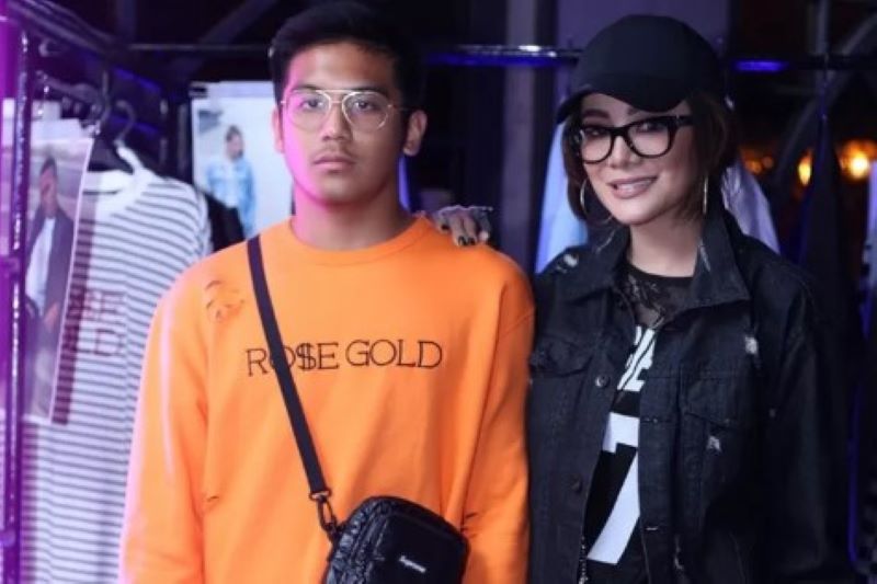 Berbagai gaya fashion Gen Z sebagai cara untuk mengekspresikan diri.