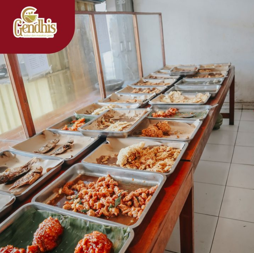 Berbagai Pilihan Menu yang Disajikan Gendhis 101 (Instagram @gendhis.resto)