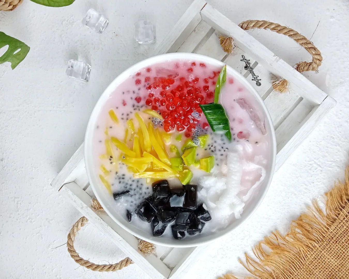 Kenikmatan Es Teler.   (pinterest)