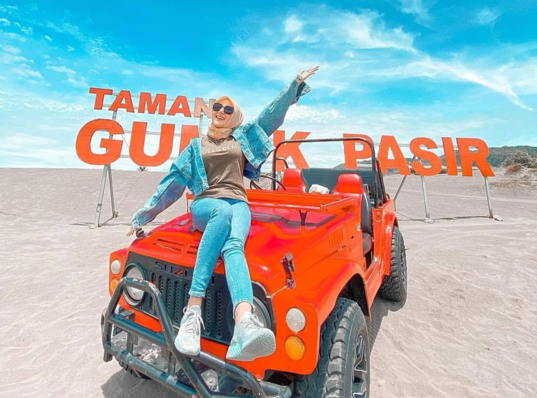 Keindahan spektakuler dari destinasi Gumuk Pasir Parangkusumo    ( instagram.com/devi_naws )