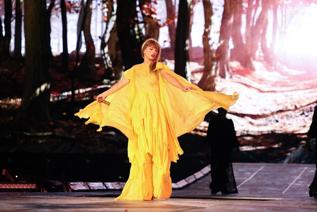 Taylor Swift saat mengadakan konsernya &ldquo;Eras Tour&rdquo; di Polandia.   (Instagram @taylorswift)