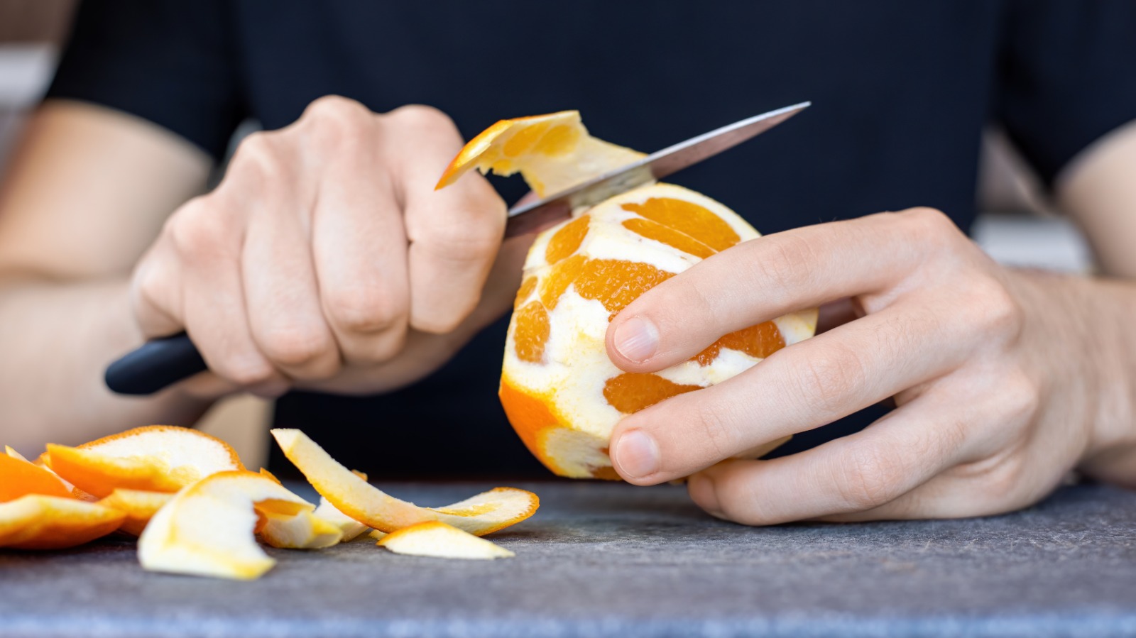 Jangan buang kulit jerukmu, banyak manfaat tersembunyi di dalamnya  (freepik.com)