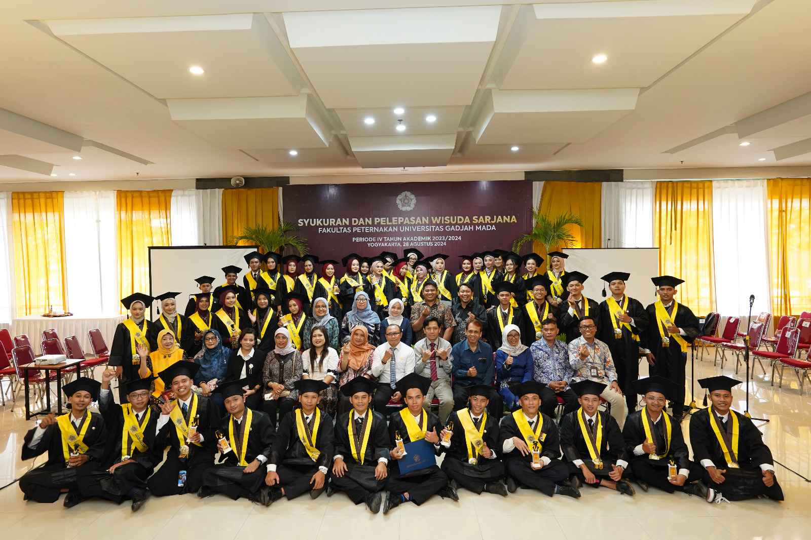 Syukuran dan pelepasan wisuda sarjana Fapet UGM Periode IV, di Hall ASLC Fapet UGM, Rabu (28/8/2024).  (Fapet UGM untuk Radar Jogja)