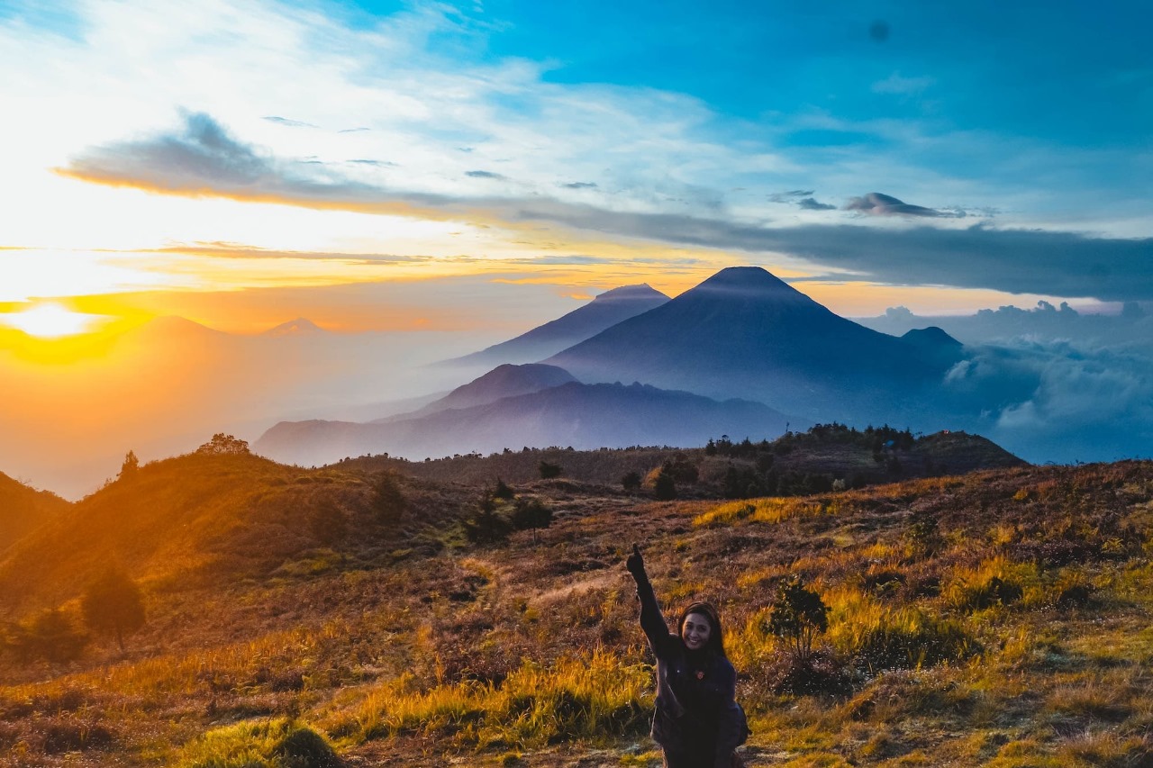 Keindahan Gunung Prau (homecare24.id)