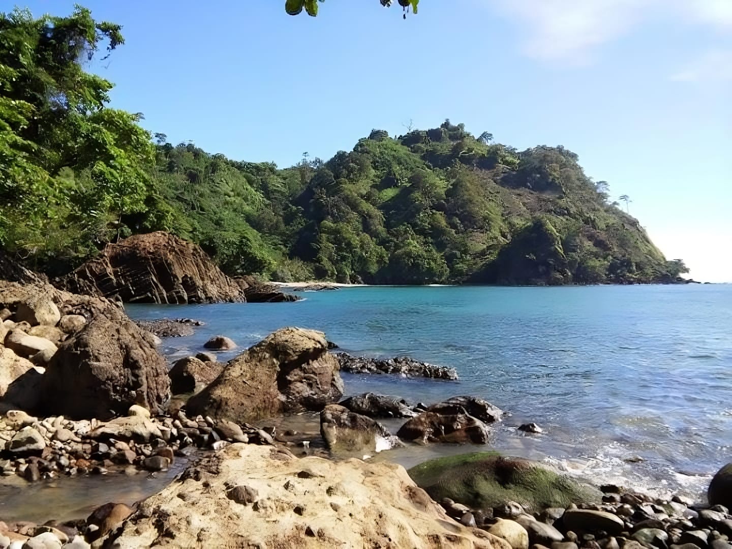 Salah satu tempat terbaik untuk melarikan diri sejenak dari hiruk pikuk kota  (Doc. Google Maps/JAENI SOLIHUN)
