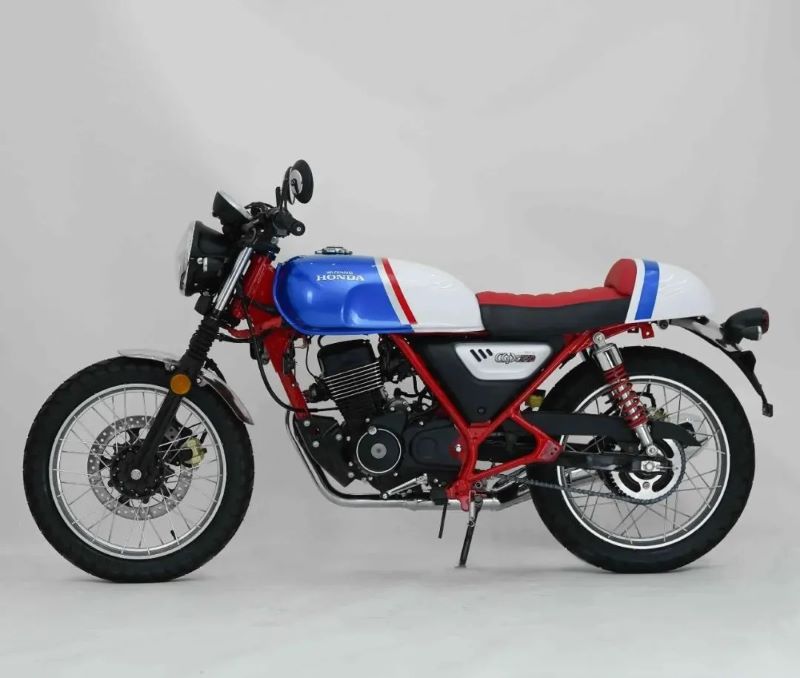 Honda CGX 150, siap bersaing di pasar motor retro.