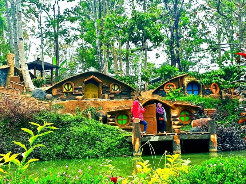 Banyu Mili, rekomendasi wisata keluarga di Jombang.