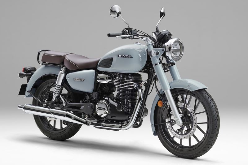 Honda GB350 C berpenampilan klasik ala Royal Enfield.