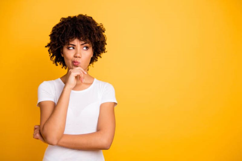 ilustrasi perempuan sedang berfikir sumber:pixabay