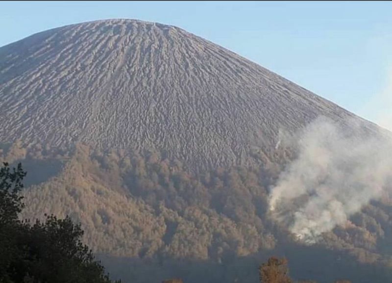 3 gunung tertinggi di Pulau Jawa.