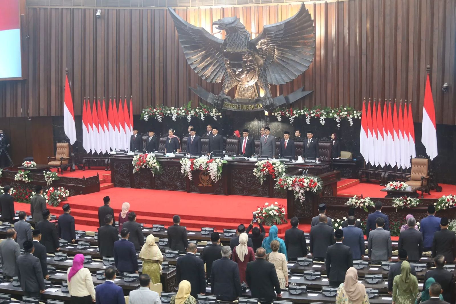 Sidang Paripurna Pengucapan Sumpah/Janji Anggota DPR untuk Periode 2024-2029.