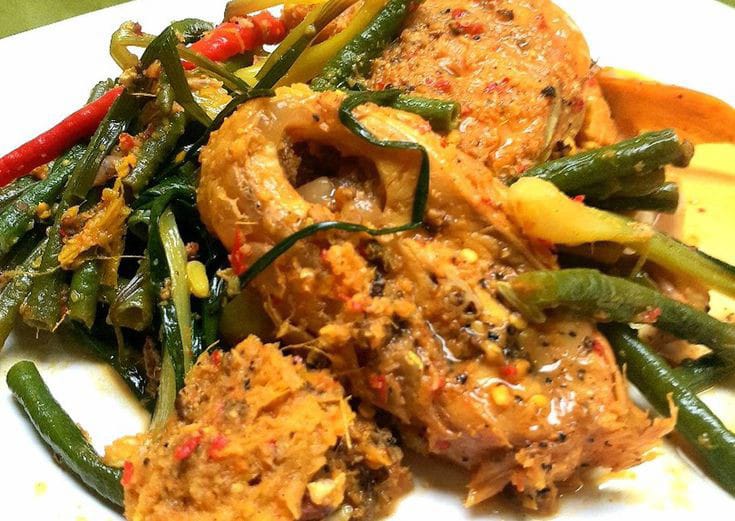 Sajian istimewa dari Sumatera Utara! Ikan mas arsik.