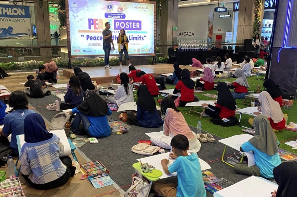 Peace poster contest digelar Lions Club di Pakuwon Mall Jogja pada Sabtu (5/10/2024).  (Lions Club)