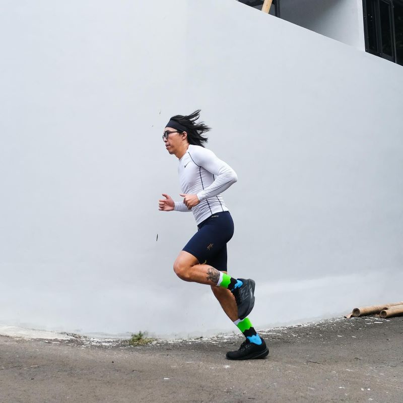 Latihan kekuatan pendukung performa lari yang optimal.