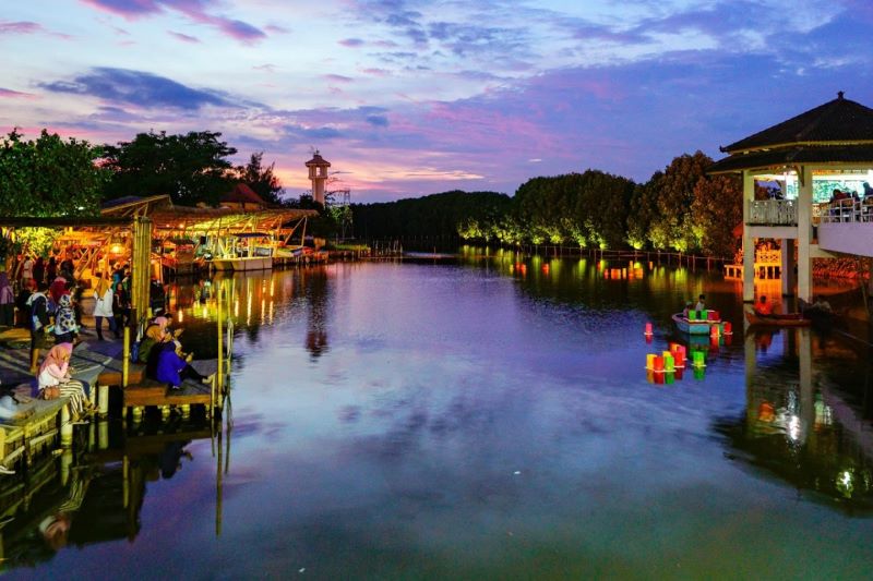 Suasana sore hari di Grand Maerakaca. &nbsp;