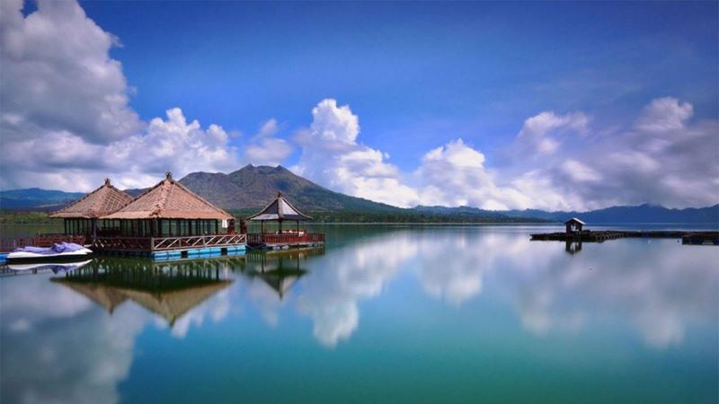 Keindahan Danau Batur di Bali.