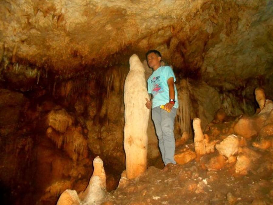 Tempat wisata dengan nama unik Goa Peden di Pacitan.