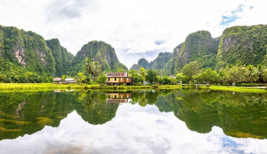 Pesona Kampoeng Karst Rammang-Rammang, Sulawesi Selatan.