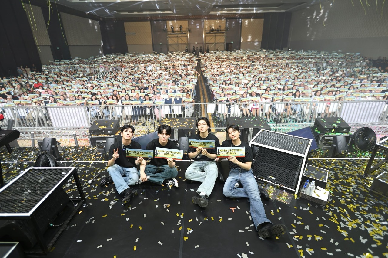 Konser Day6 in Bali.   (Sumber: Official Twitter Day6)