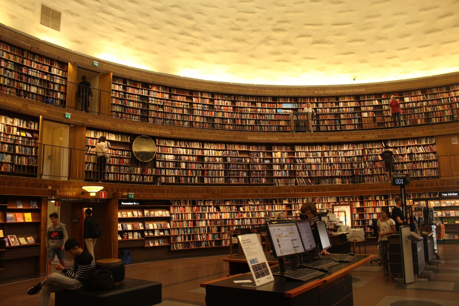Ilustrasi perpustakaan.