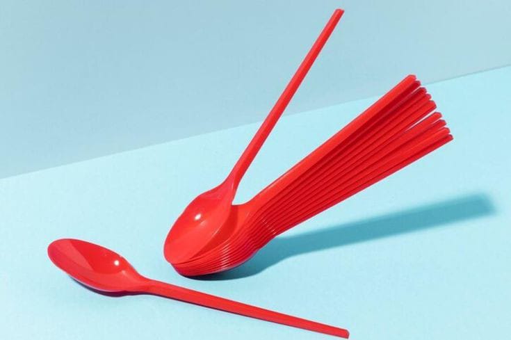 ilustrasi sendok plastik (pinterest)