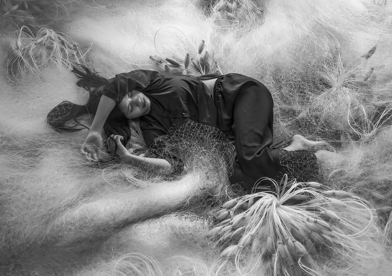 ilustrasi wanita sedang tidur (pixabay)