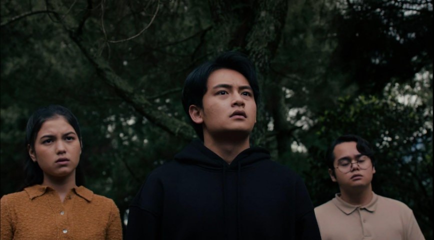 Para Pemain film horor Indonesia berjudul Petak Umpet.