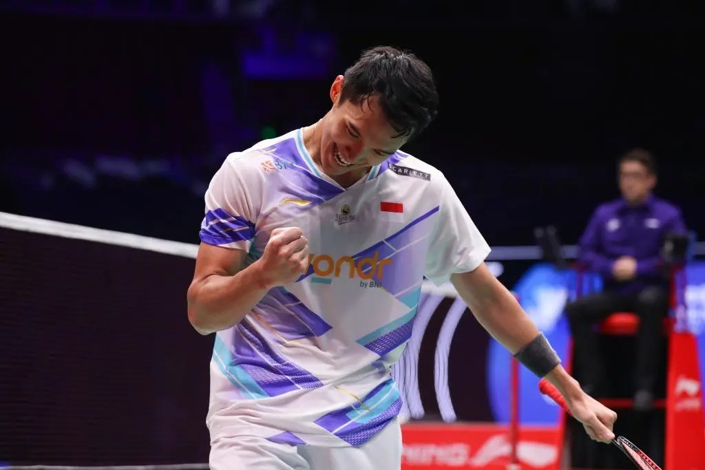 Pebulu tangkis tunggal putra Indonesia, Jonatan Christie, pada babak semifinal China Masters 2024 di Shenzhen Gymnasium, China, Sabtu (23/11/2024).