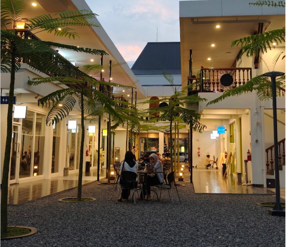 Pemandangan VRTX Compound di sore hari ( Dok. Google Photo by dad on duty )