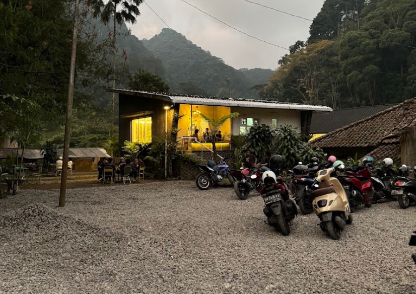 Lereh Leren & Sareh Coffee Shop. (Dok. Google Photo by Mei Lina)