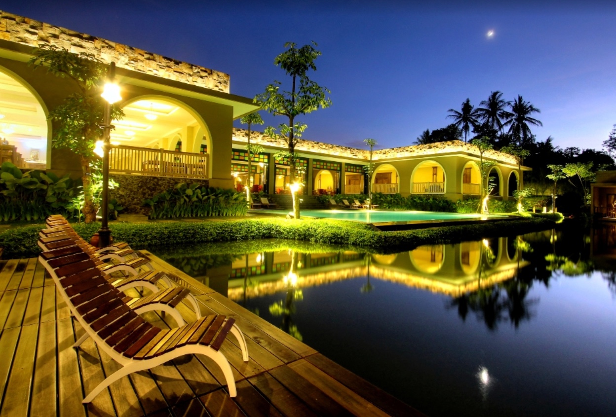 sumber: google photo by The Westlake Resort Jogja