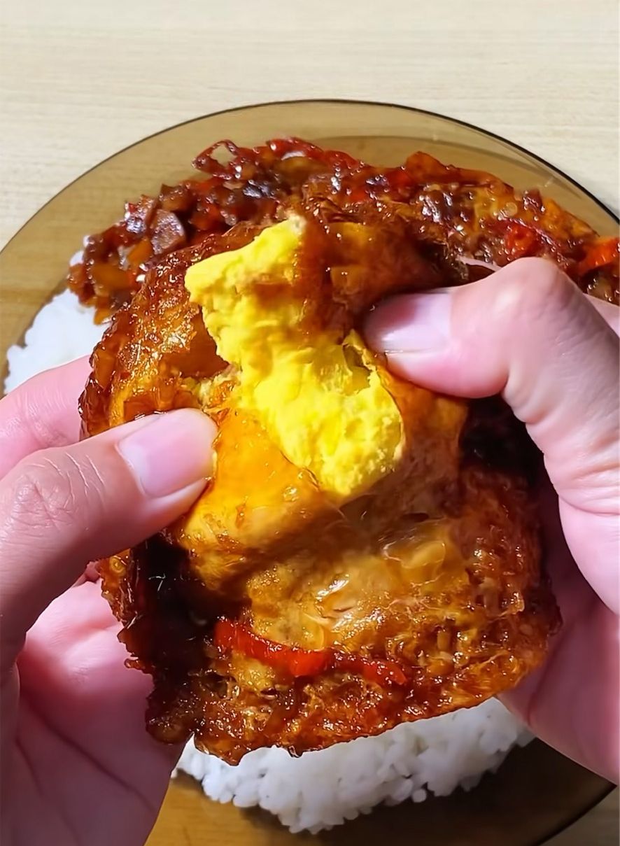 Ide Lauk Makan Enak Ala Anak Kos. Foto: Tangkap Layar Akun Instagram @waktunyauntukmakan